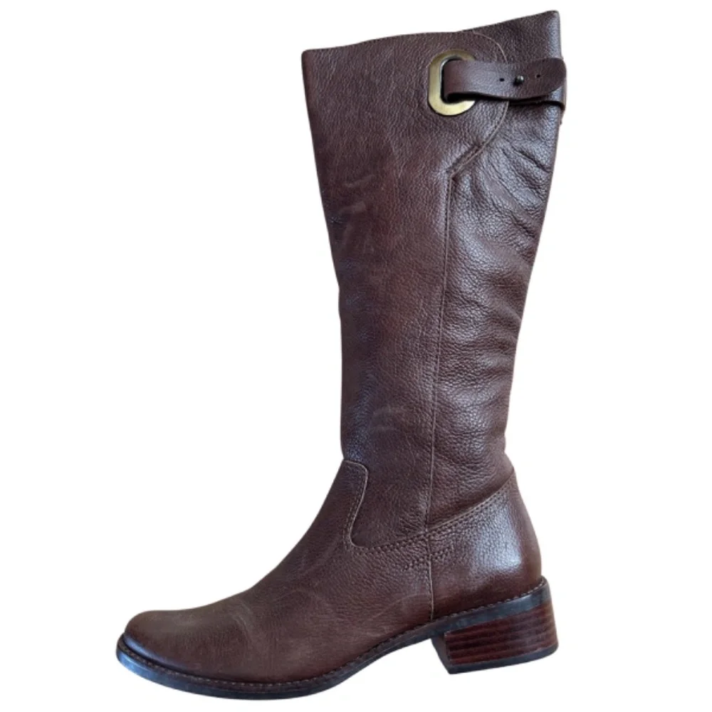MATISSE women’s soft brown leather boots Sz 6 1/2M buckle embellished